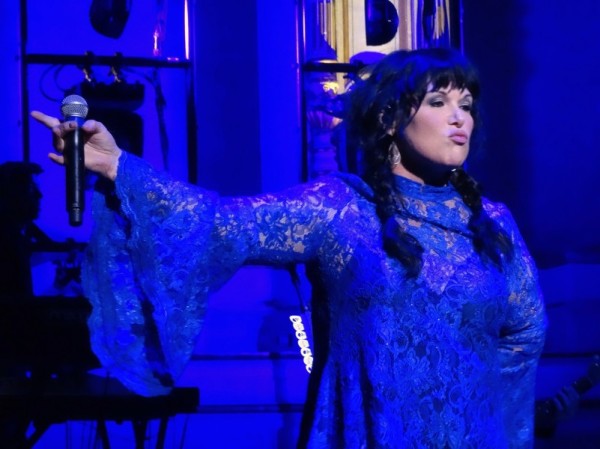 Ann Wilson in Vancouver, March 8th 2016. Click for more pictures.